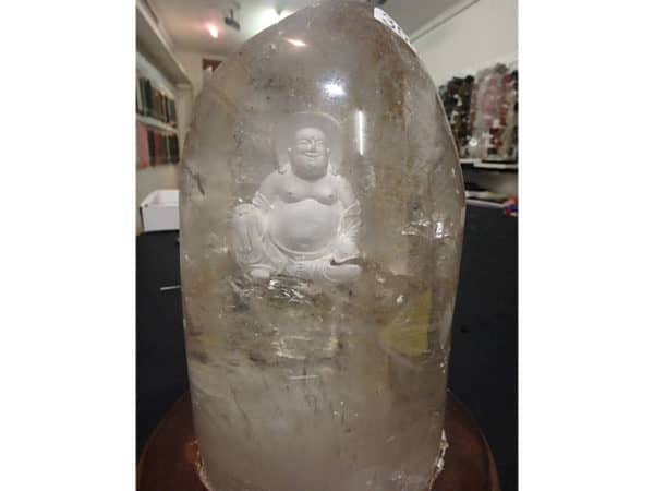 Boudha sculpté dans quartz