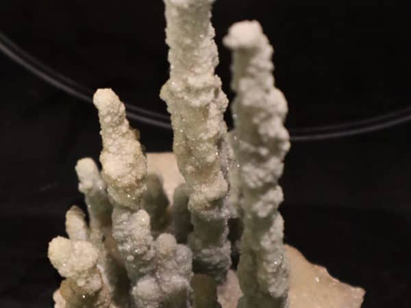 Quartz stalactite calcédoine