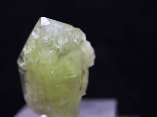 Brazilianite cristal isolé