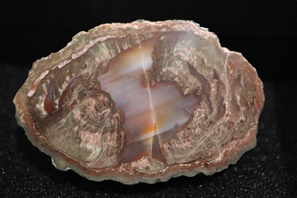 agate lithophyse massif esterel