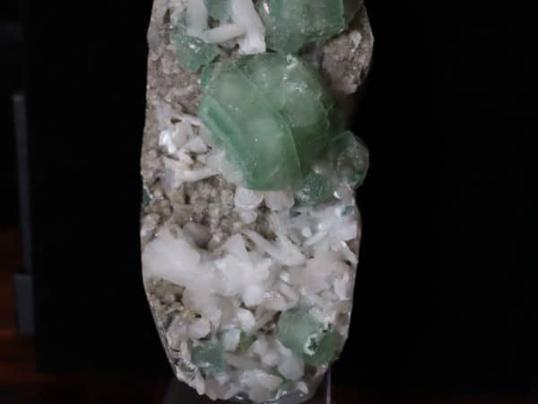 Apophyllite verte et stilbite