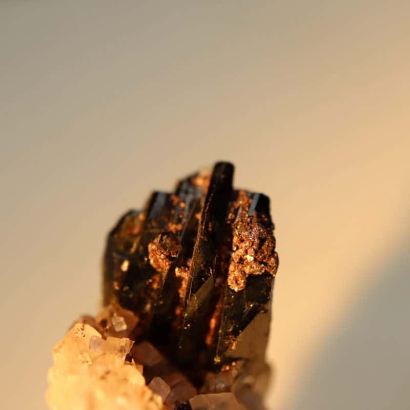 Tourmaline dravite uvite