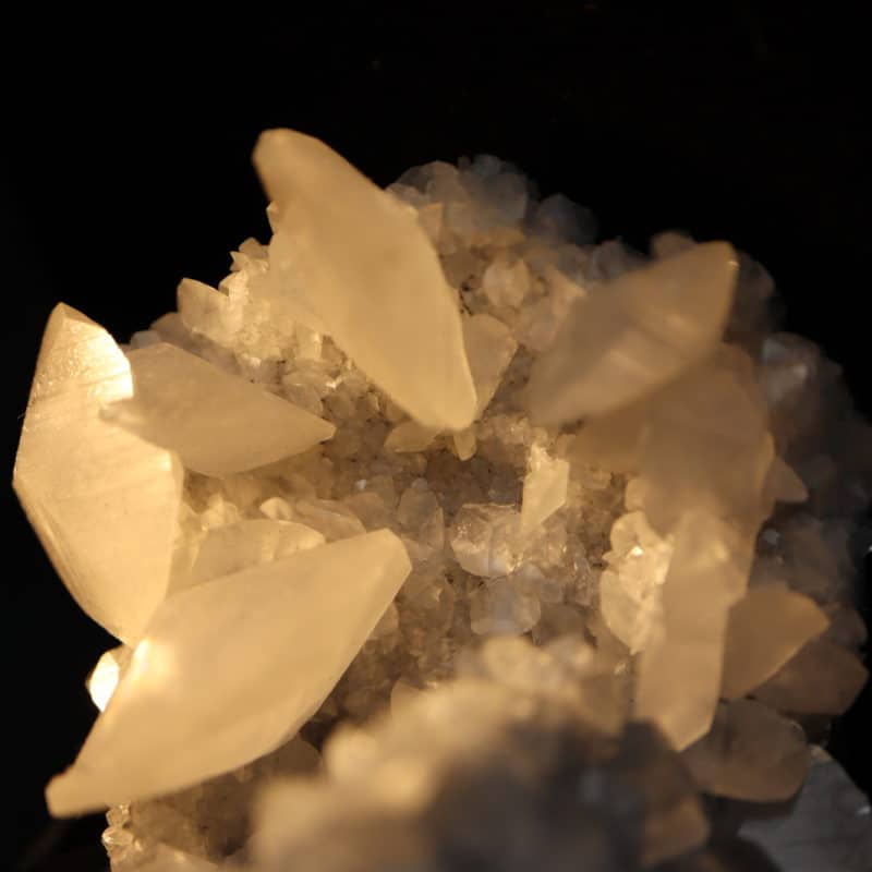 Calcite lenticulaire sur fluorite