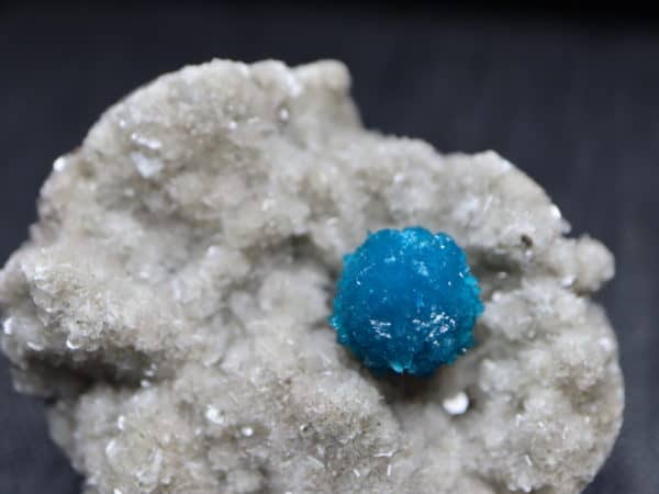 Cavansite rosette bleue