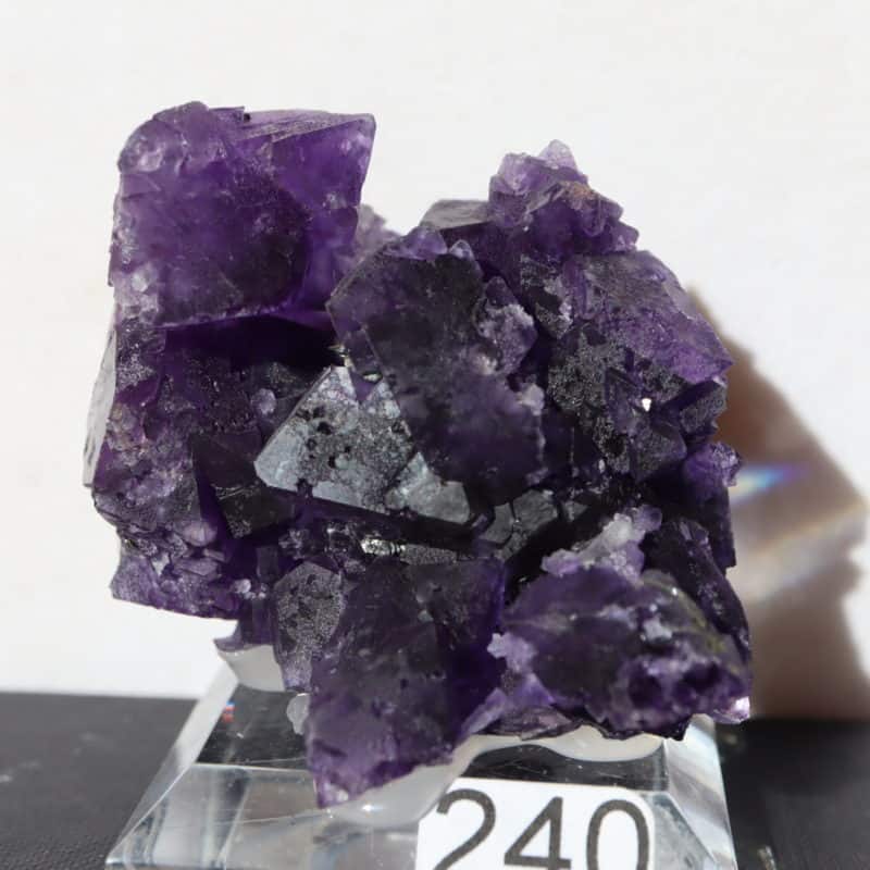 Fluorite octaèdres violets