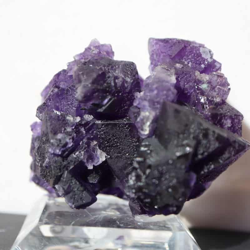 Fluorite octaèdres violets