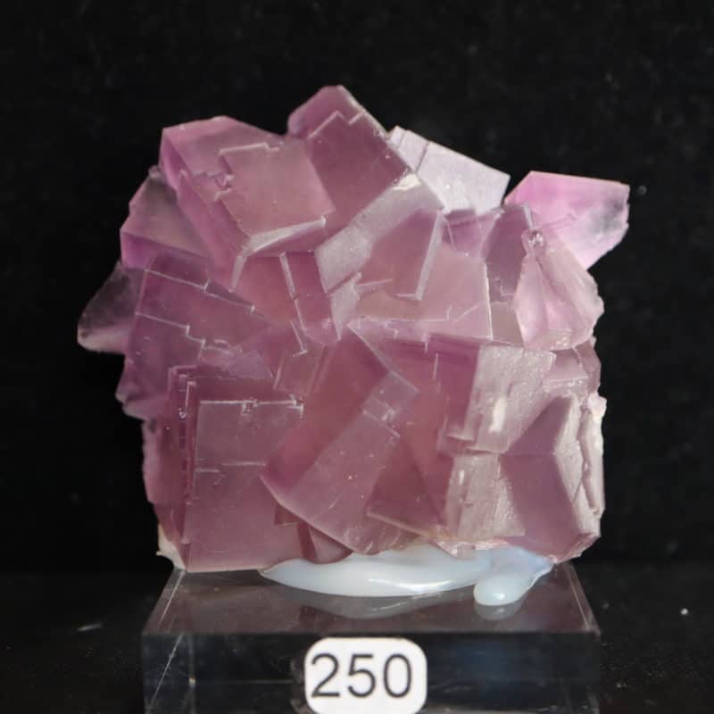 Fluorite violette Berbes