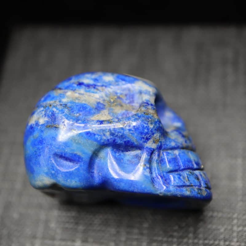 Lapis crâne sculpté