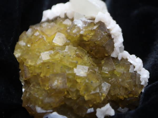 Fluorite calcite dolomite