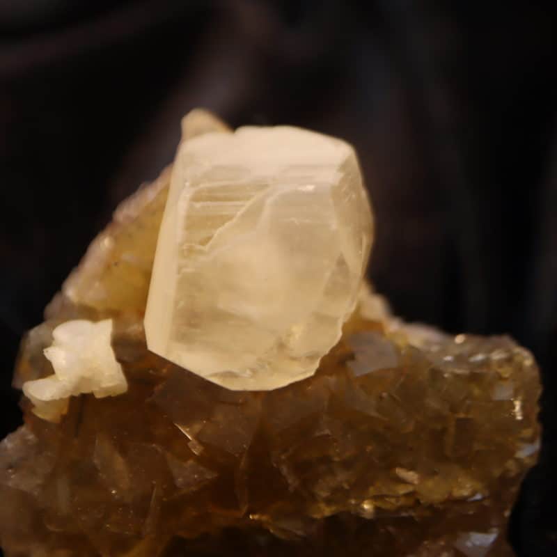 Fluorite jaune calcite