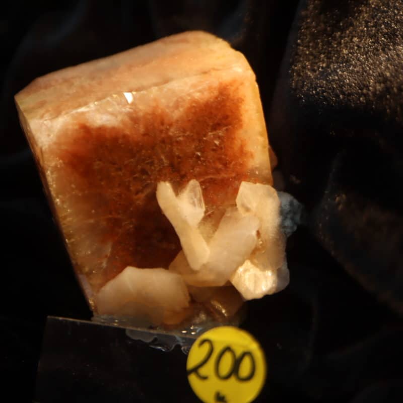 Calcite orange stilbite