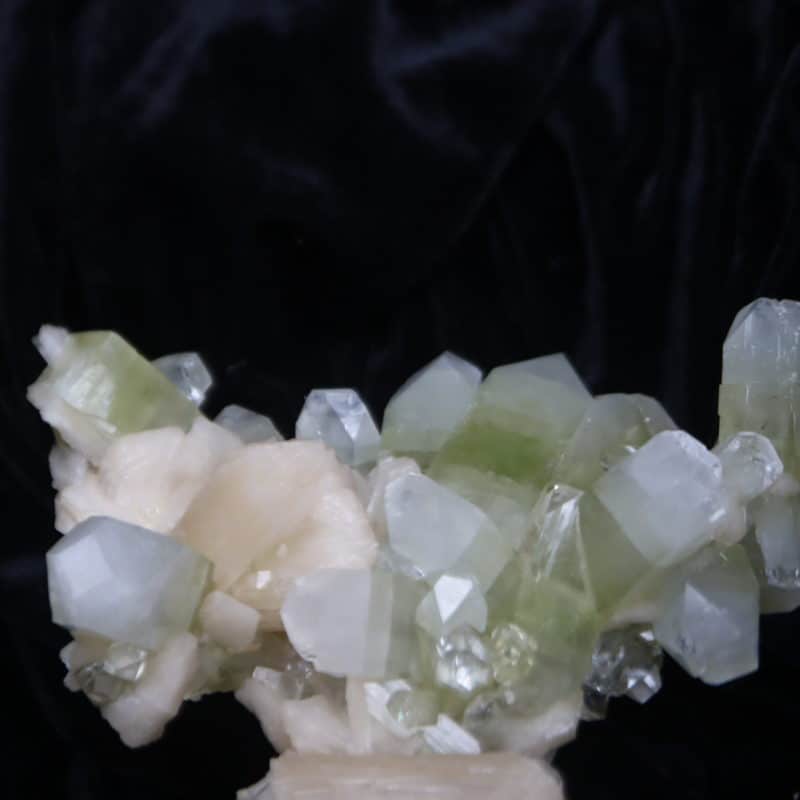 Apophyllite stilbite maharashtra