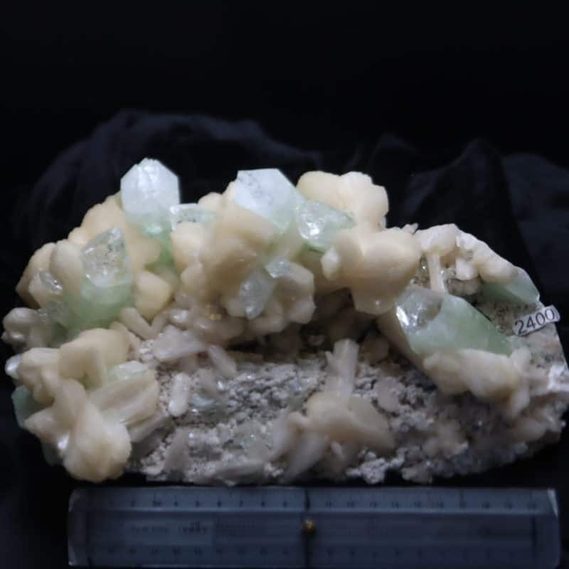 Apophyllite Stilbite Decan