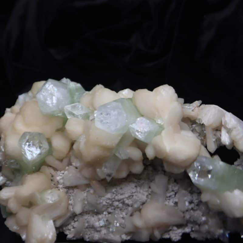 Apophyllite Stilbite Decan