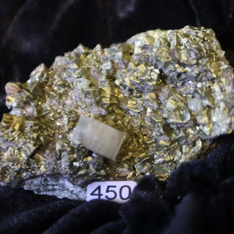 Chalcopyrite Apatite Angaraes