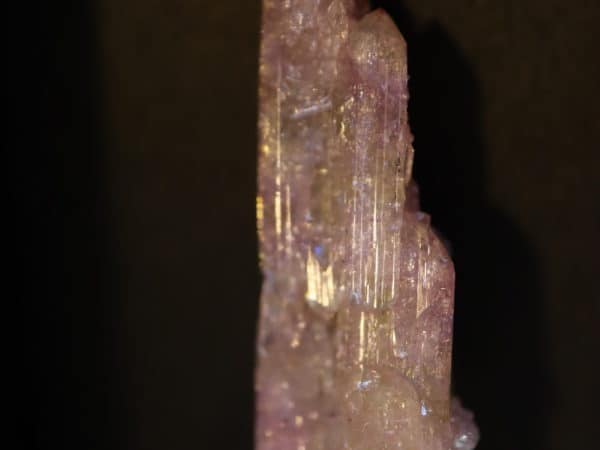 Vésuvianite rose violette