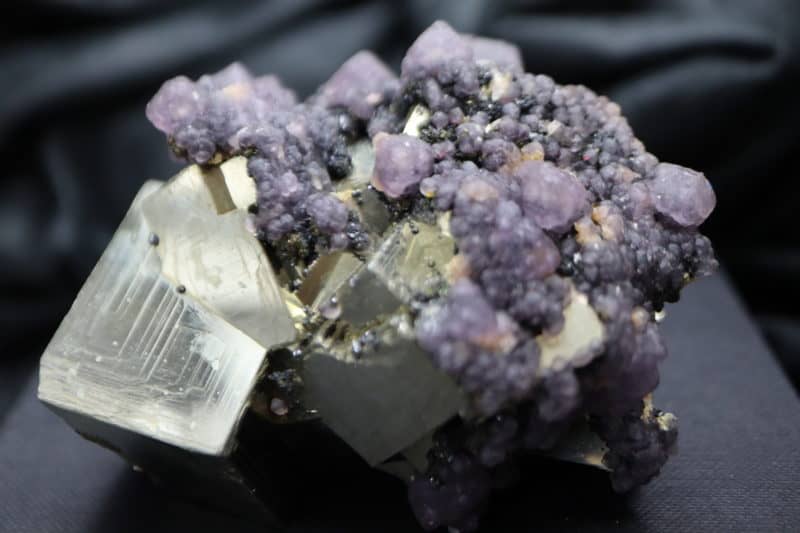 Pyrite cubique fluorite violette