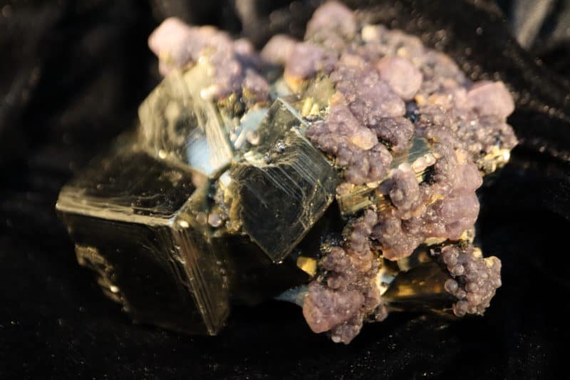 Pyrite cubique fluorite violette