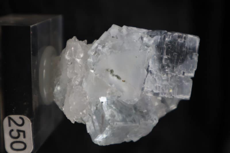 Fluorite bleue cristallisée