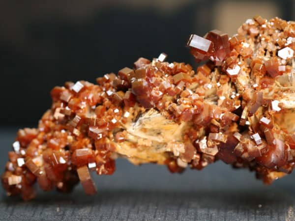 Vanadinite midelt n4