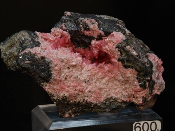 Rhodonite huanzala