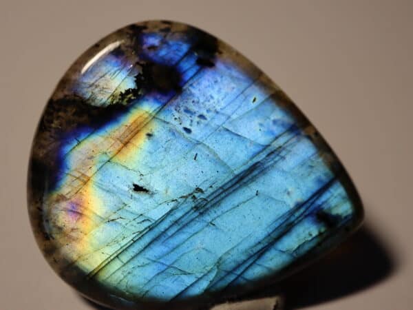 Cabochon Labradorite