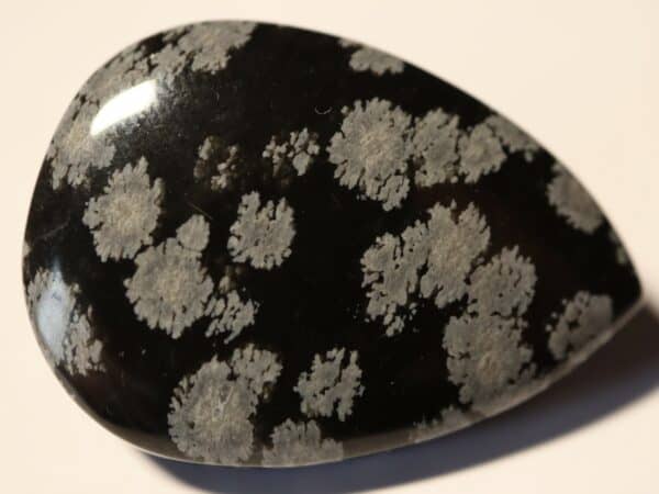 Cabochon Obsidienne mouchetée