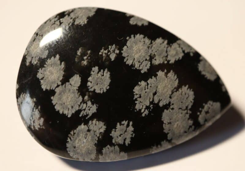 Cabochon Obsidienne mouchetée