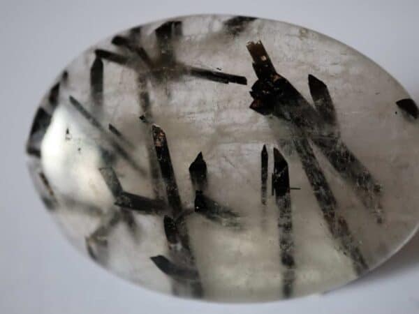 Cabochon Quartz tourmaline