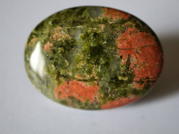 Cabochon Jaspe Unakite