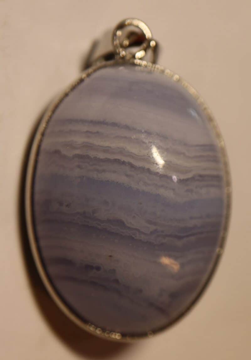 Pendentif calcédoine bleue