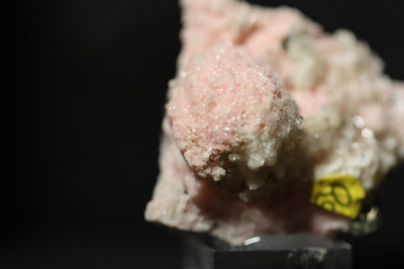 Rhodocrosite stilbite