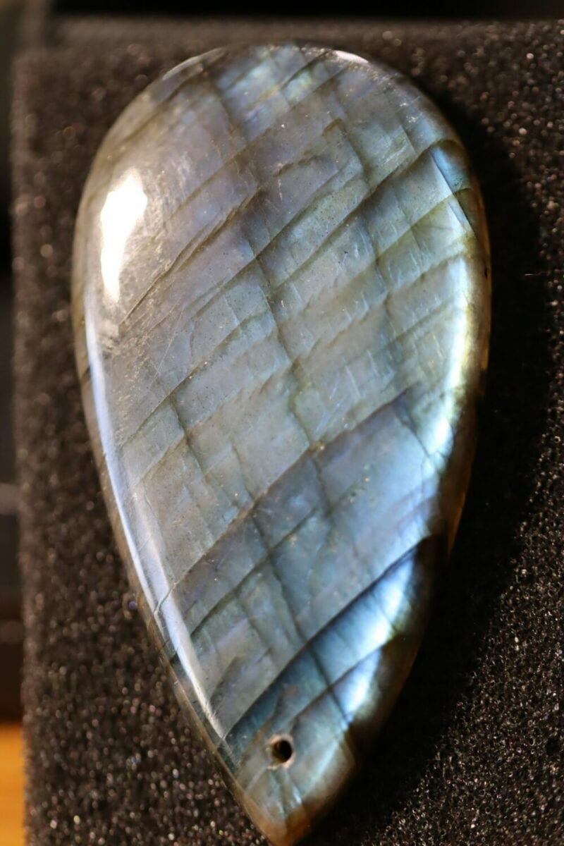 Labradorite goutte