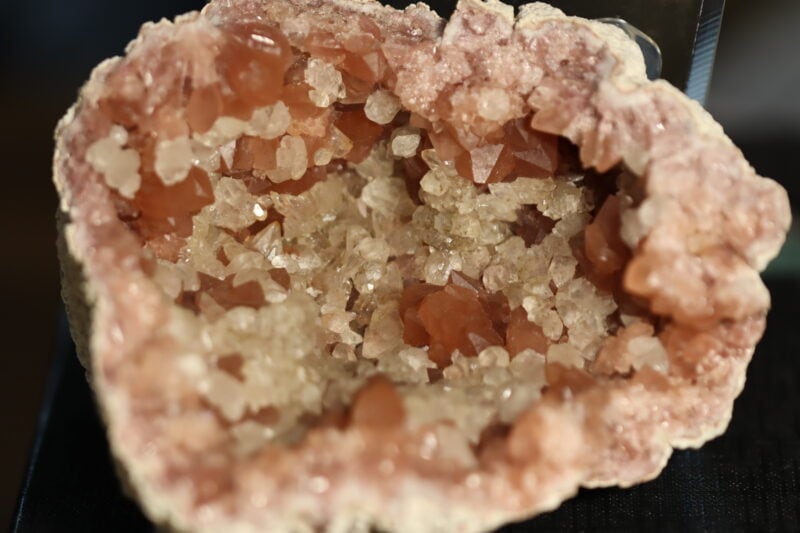 améthyste rose cristaux calcite