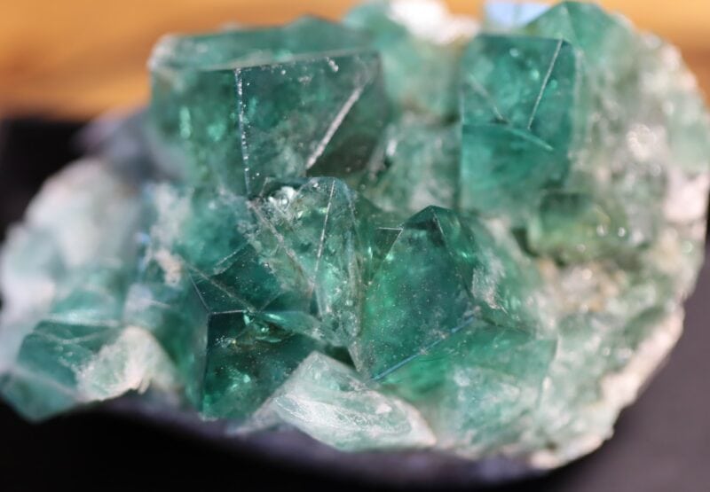 Fluorite verte fluorescente