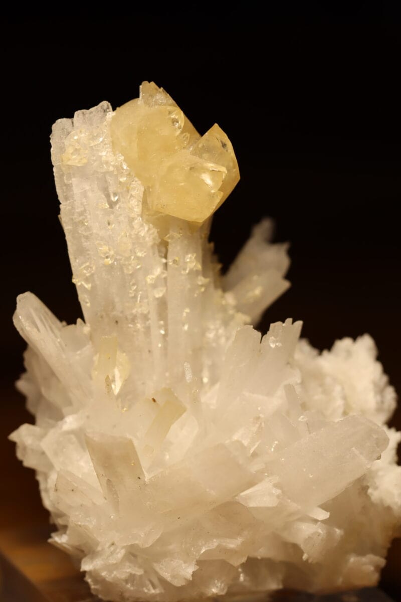 Célestine blanche avec Calcite marron