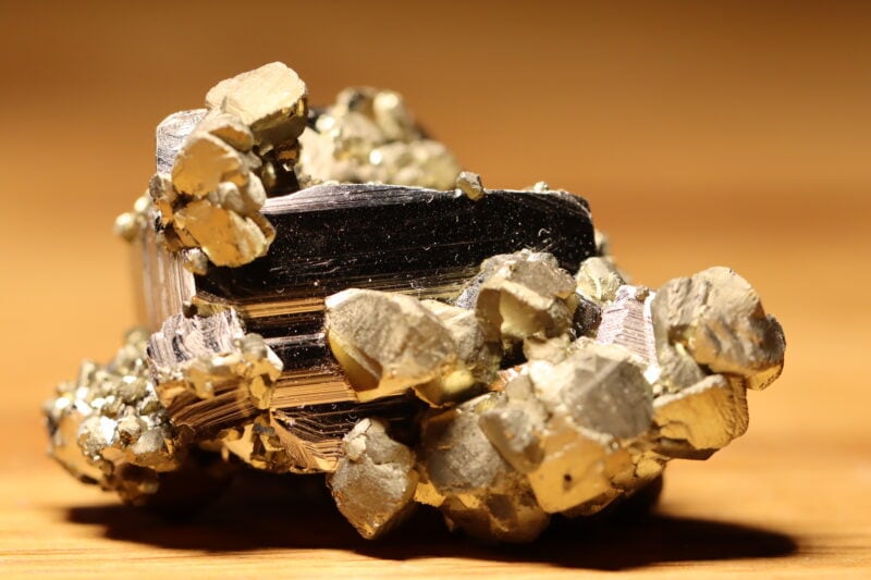 Chalcopyrite sur Pyrite