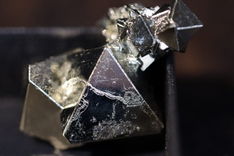 Pyrite cristal octaèdre Huanzala