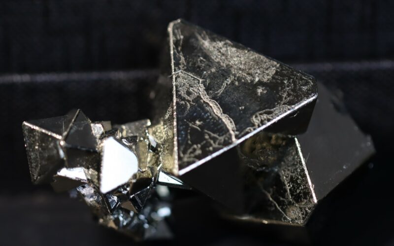 Pyrite cristal octaèdre Huanzala