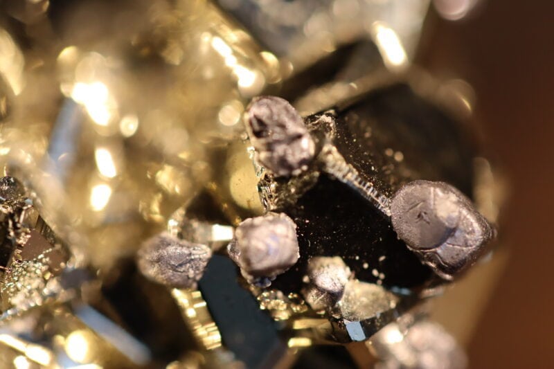 Pyrite octaèdre avec Galène