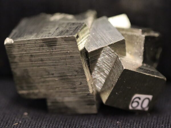 Pyrite fer cubique Andes