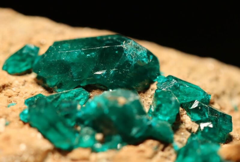 Dioptase 1