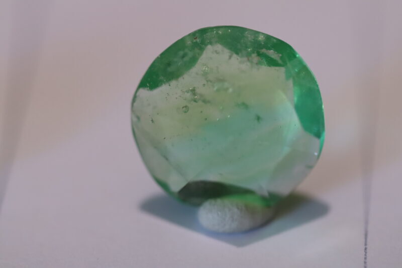 Fluorite verte facetée Pérou 2