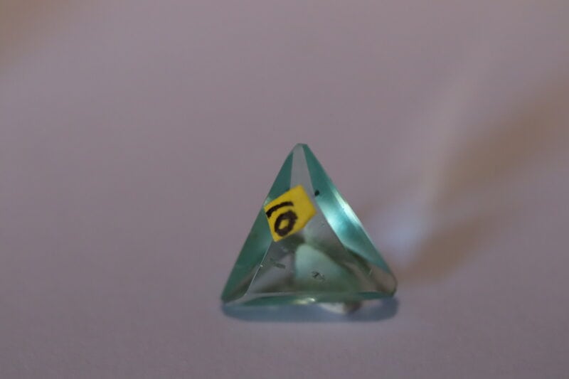 Fluorite verte facetée Pérou 7