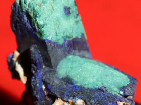 Malachite pseudomorphose azurite1