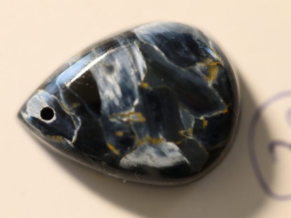 Pietersite goutte1