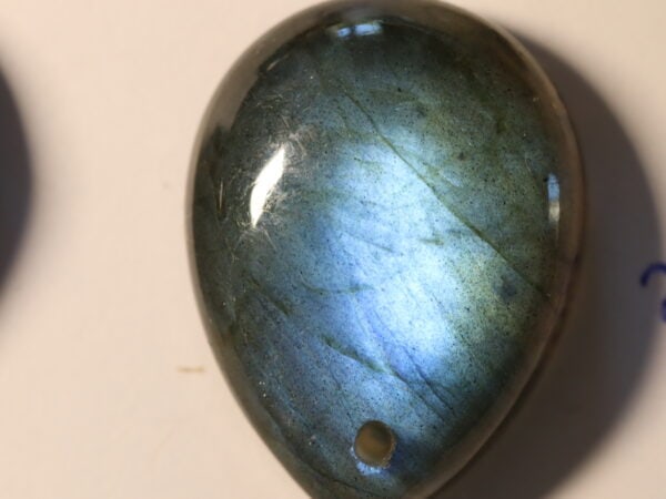 Labradorite goutte1