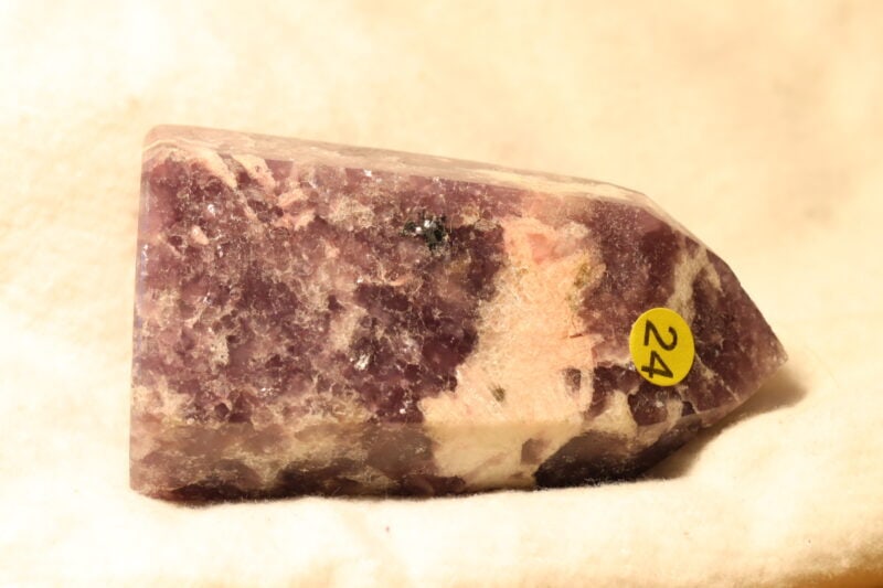 Obélisque Lépidolite 1