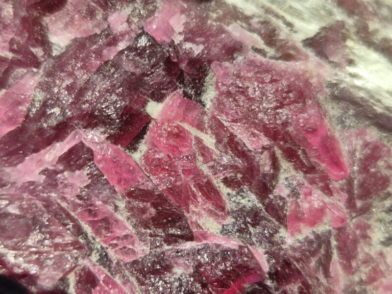 Amiante et Rhodonite