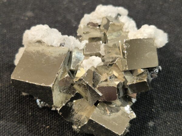 Pyrite et calcite